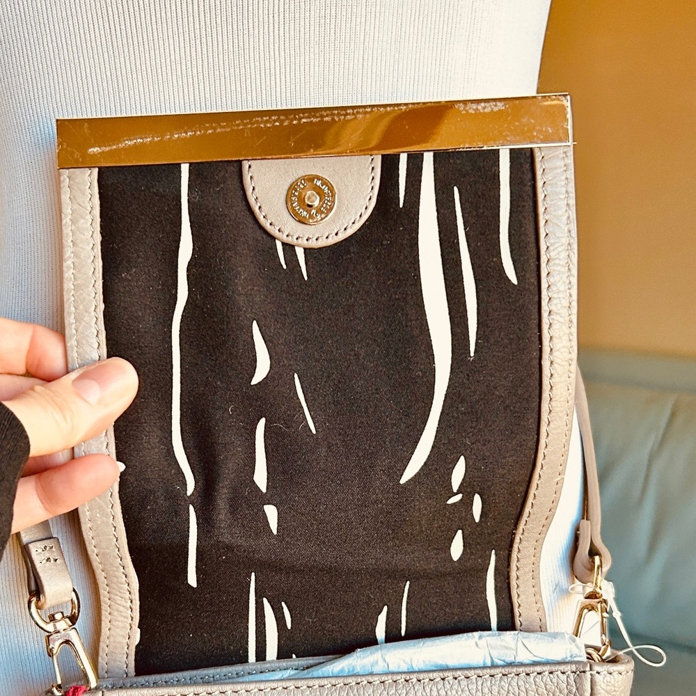 Kelsi Dagger Arielle Taupe Leather Minimalist Crossbody Bag NWOT - Picture 9 of 13